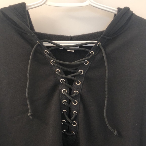 Ardene Slightly Cropped Hoodie - Picture 3 of 4